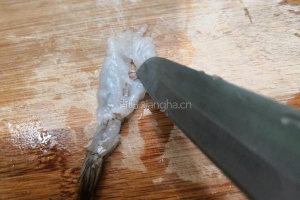 酥脆凤尾虾的做法图解4