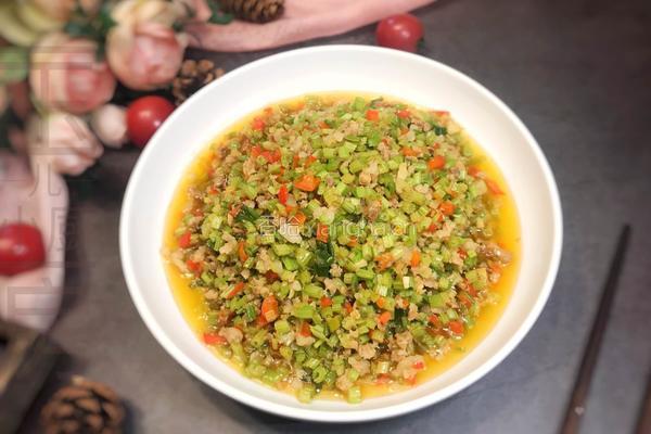 芹菜炒肉末的做法图解10