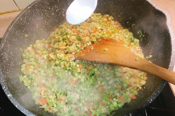 芹菜炒肉末的做法图解9