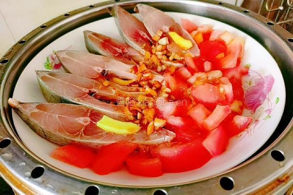 番茄蒸海鱼的做法图解10
