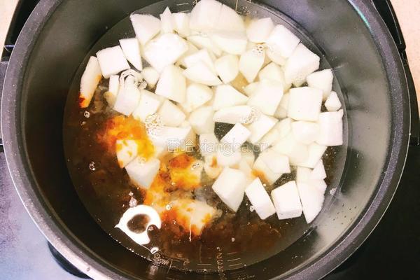 桃胶炖雪梨的做法图解6