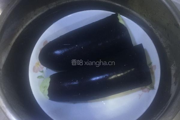 蒸茄子的做法图解1