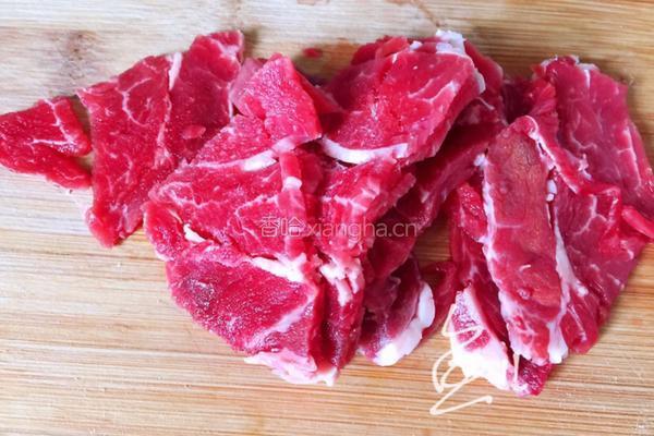 牛肉虾仁芦笋意面的做法图解4
