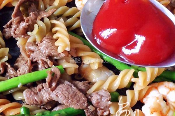 牛肉虾仁芦笋意面的做法图解18
