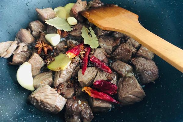 红烧牛肉这样做，好吃到停不下来！的做法图解10