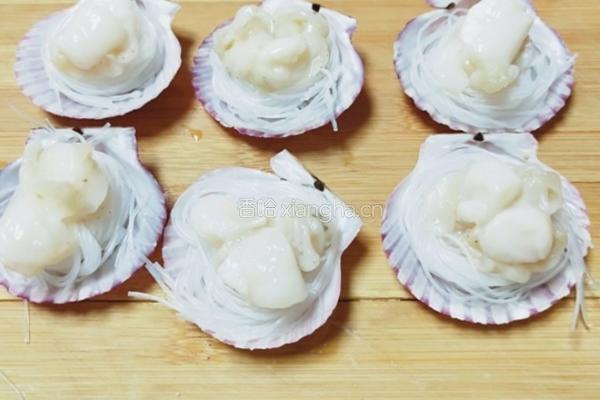 蒜蓉粉丝蒸扇贝的做法图解11