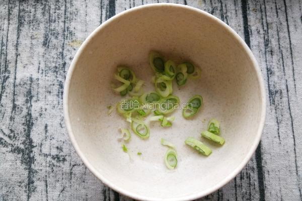 鲜虾菠菜面的做法图解4