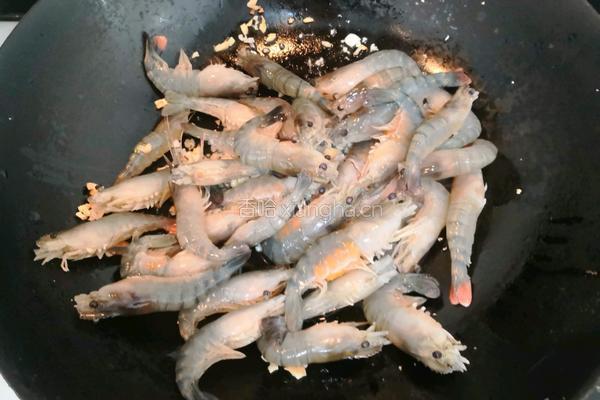 蒜姜吮指大虾的做法图解9