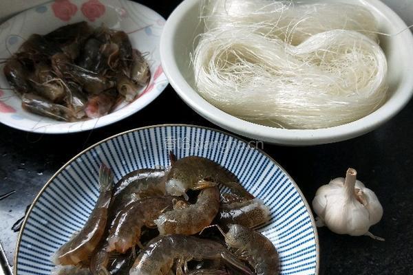 蒜蓉 粉丝基围虾 的做法图解1