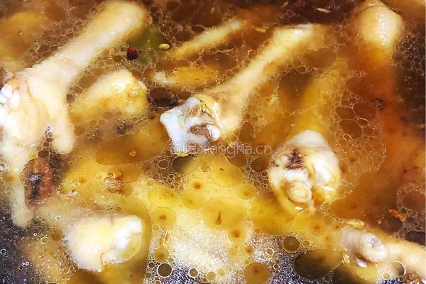 黄豆煲鸡脚的做法图解5