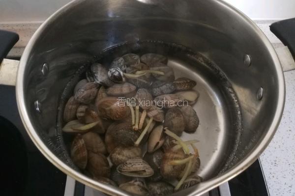 金针菇蛤蜊汤的做法图解7
