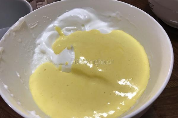 原味戚风蛋糕的做法图解9