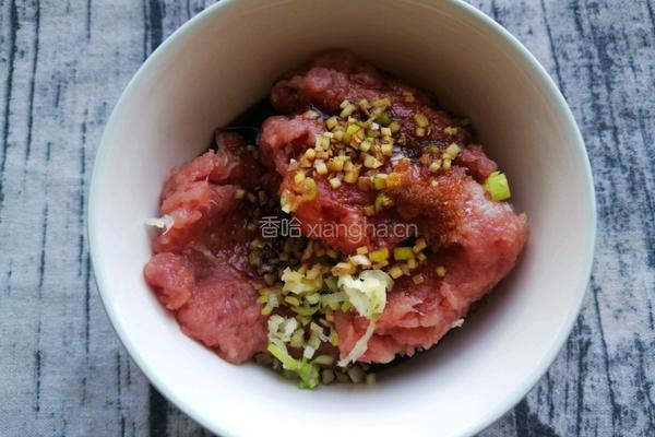 馄饨皮抱虾的做法图解4