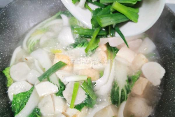 墨鱼丸小油菜豆腐菜的做法图解12