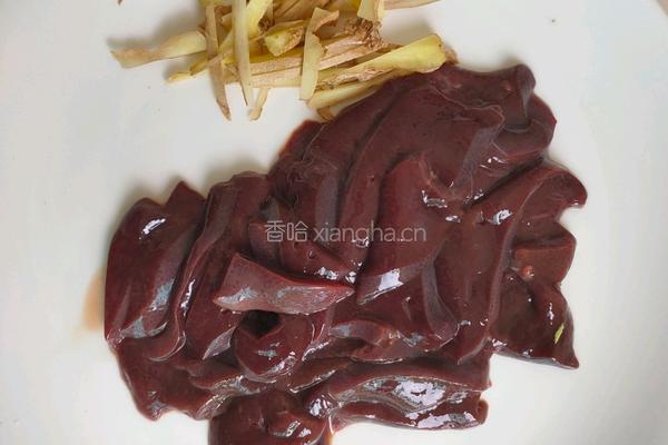 洋葱炒猪肝的做法图解1