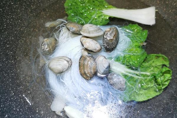 花甲粉丝汤的做法图解7
