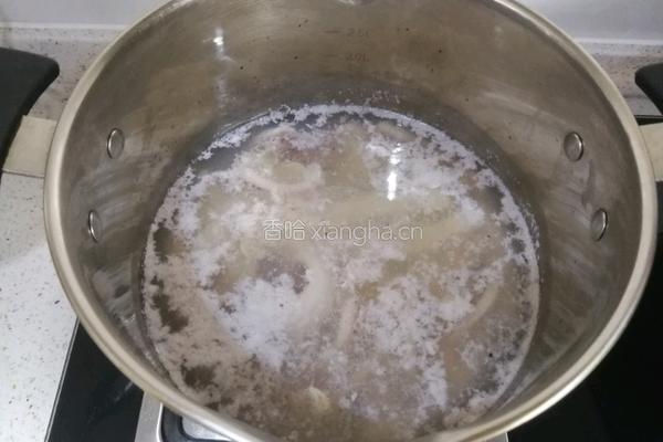 鱿鱼烧白菜的做法图解7