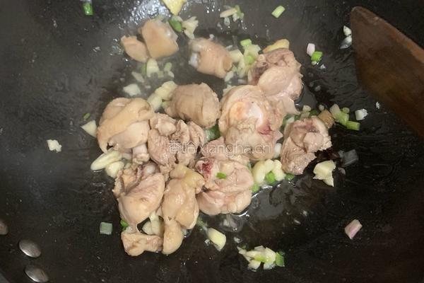 番茄鸡腿炖土豆的做法图解6