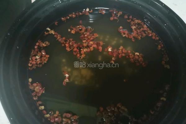泡椒凤爪的做法图解3