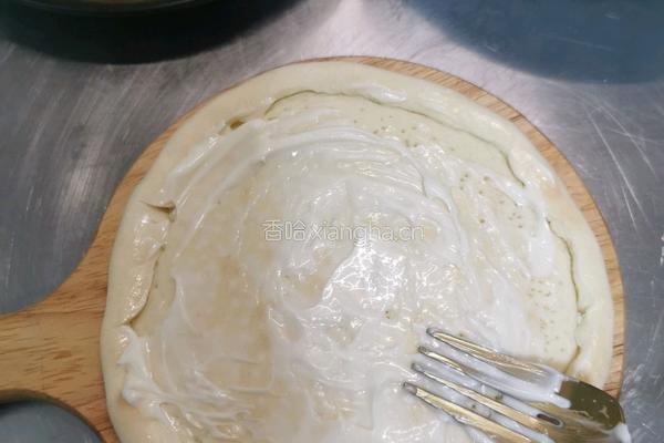 虾仁披萨的做法图解2