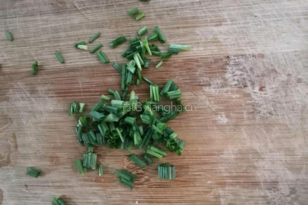 金蒜虾皮炝萝卜的做法图解6
