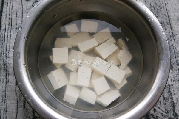 鱼头豆腐汤的做法图解4
