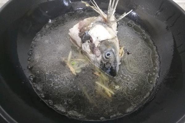 鱼头豆腐汤的做法图解8
