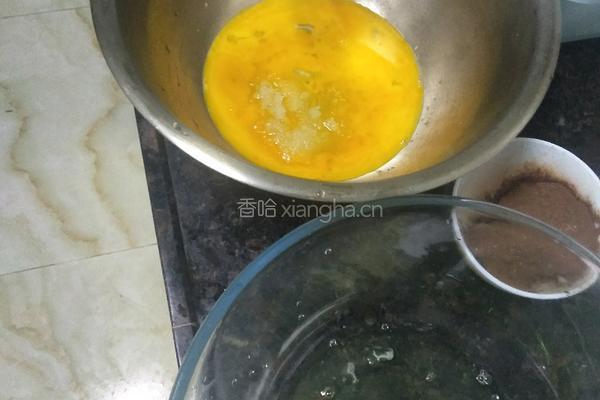 朱古力蛋糕卷的做法图解1