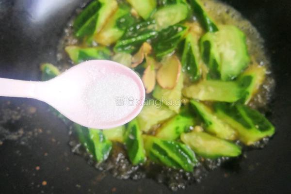花甲炒丝瓜的做法图解12