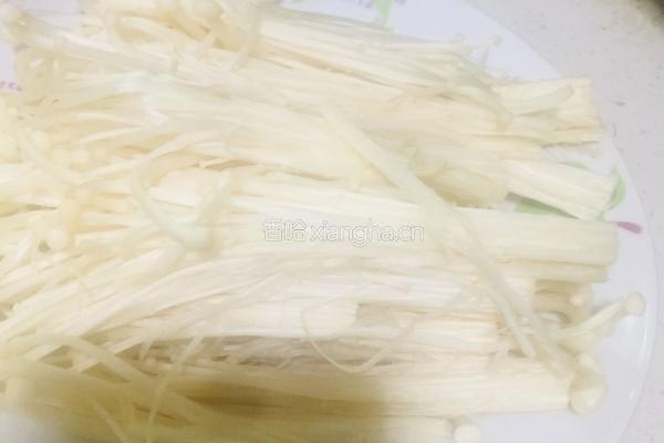炸金针菇的做法图解1