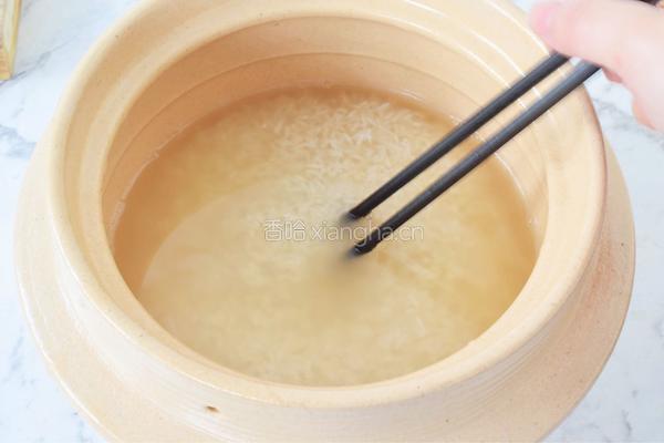 腊肠煲仔饭的做法图解7