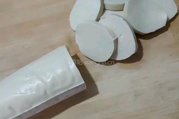 红烧素鸡的做法图解1