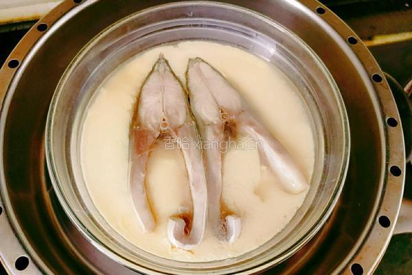 黑芝麻海鱼鸡蛋羹的做法图解9