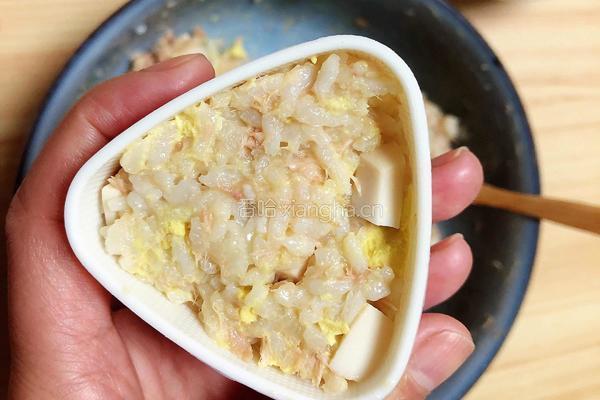 日式海苔金枪鱼饭团的做法图解9