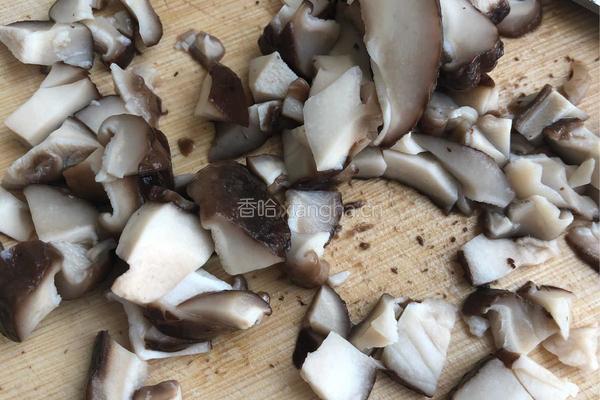韭菜鸡蛋饺子的做法图解1