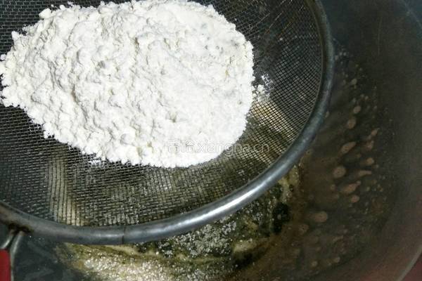 抹茶蛋糕卷的做法图解4