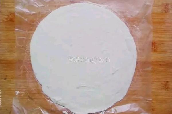 手抓饼火腿卷的做法图解1