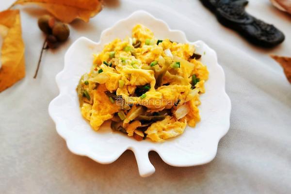 榨菜炒鸡蛋的做法图解8