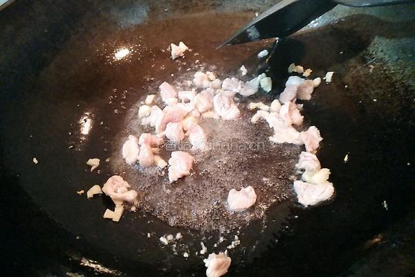 苘蒿瘦肉炒河粉的做法图解4