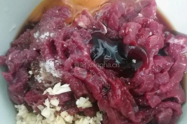 青菜牛肉干锅的做法图解2