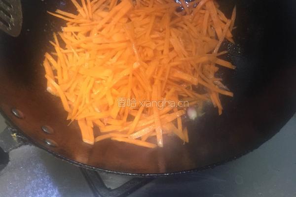 胡萝卜丝炒牛肉丝的做法图解4