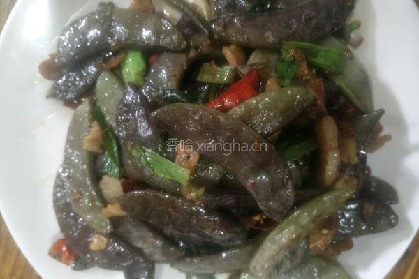 油渣炒扁豆的做法图解6