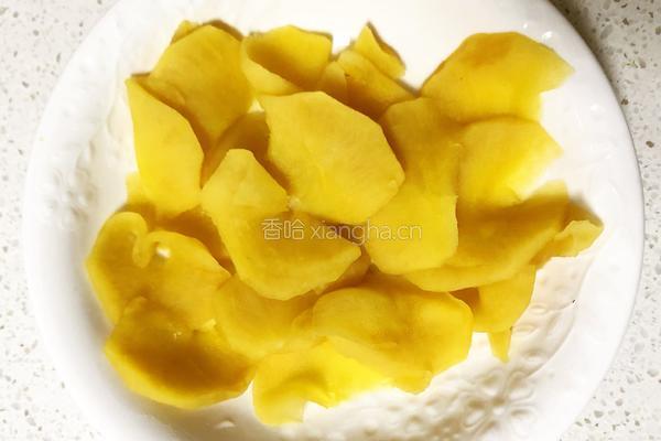 宝宝辅食——奶香苹果饼的做法图解1