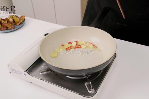 浓汁黄焖鸡的做法图解8