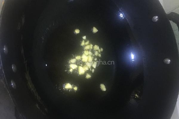 黄瓜炒腊肉的做法图解3