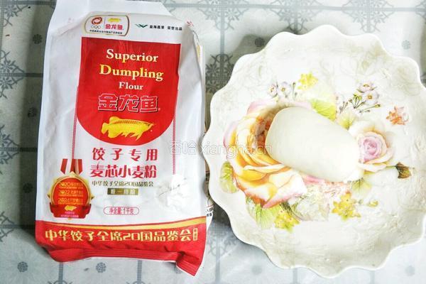 美味彩色素饺子的做法图解4