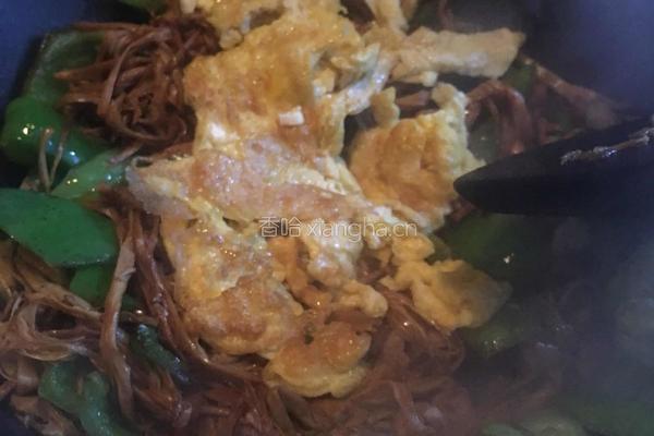 黄花菜青椒鸡蛋的做法图解11