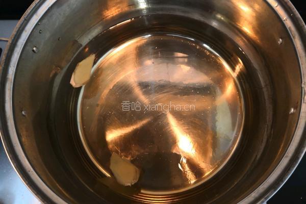 茭白木耳鸡汤的做法图解4