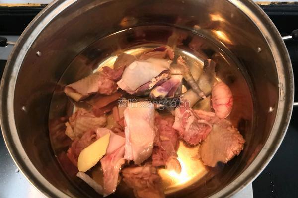 小母鸡冬瓜汤的做法图解6