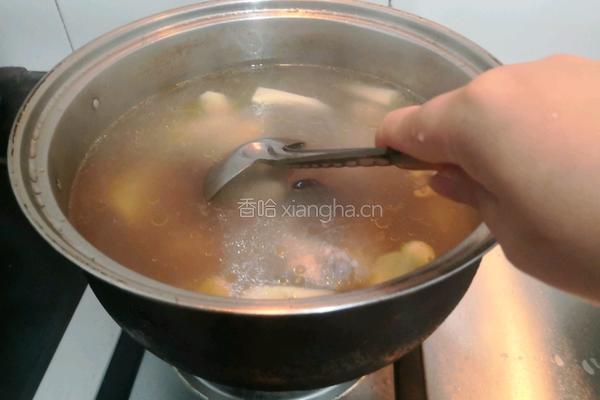 茭白木耳鸡汤的做法图解14